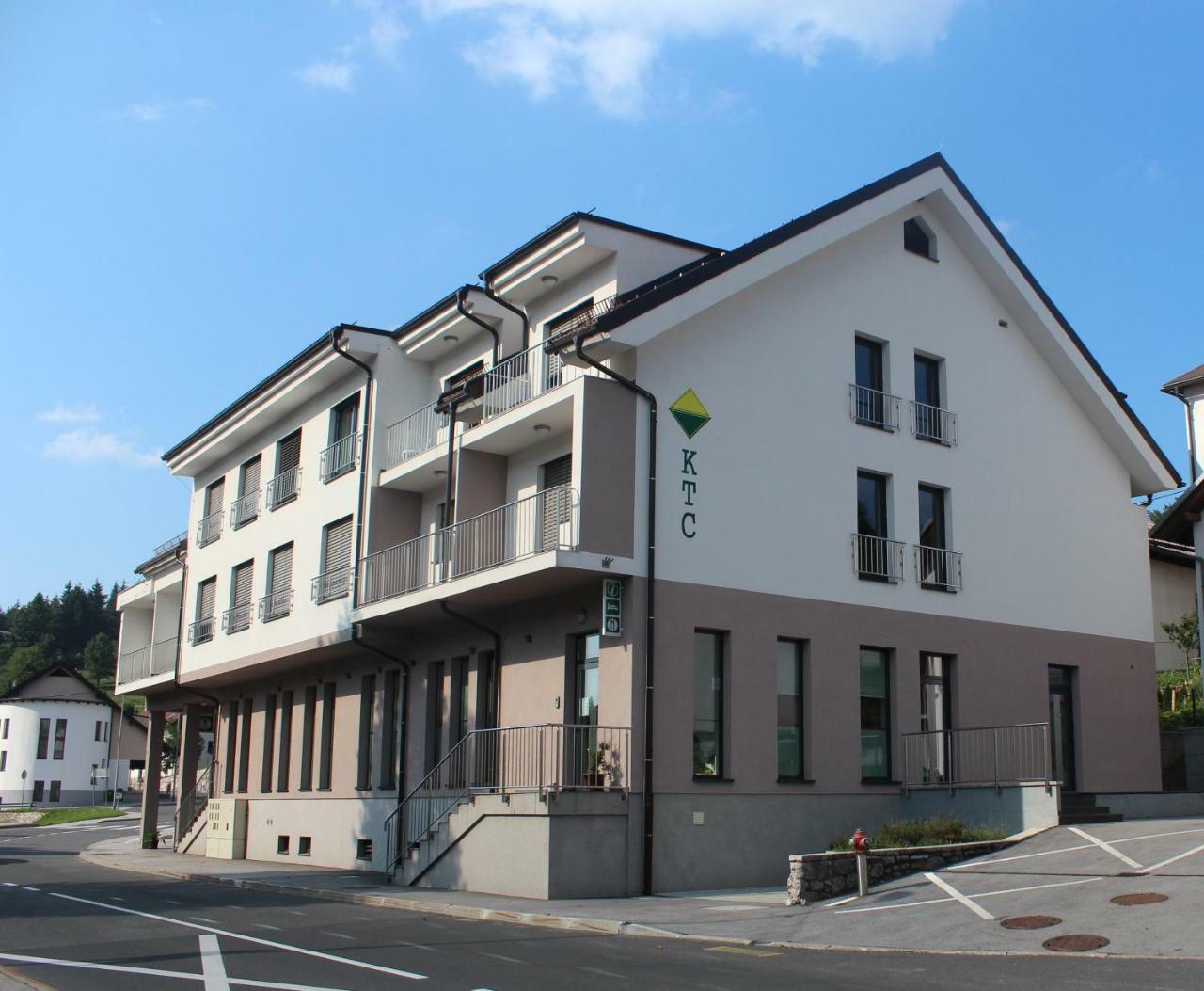Hotel Oskar Hrib-Loski Potok Luaran gambar